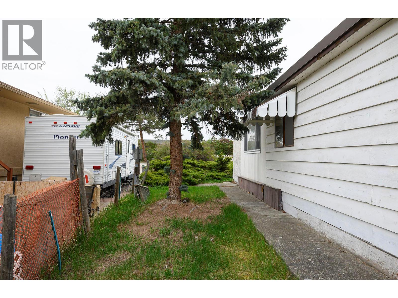  861 KLAHANIE Drive, Kamloops