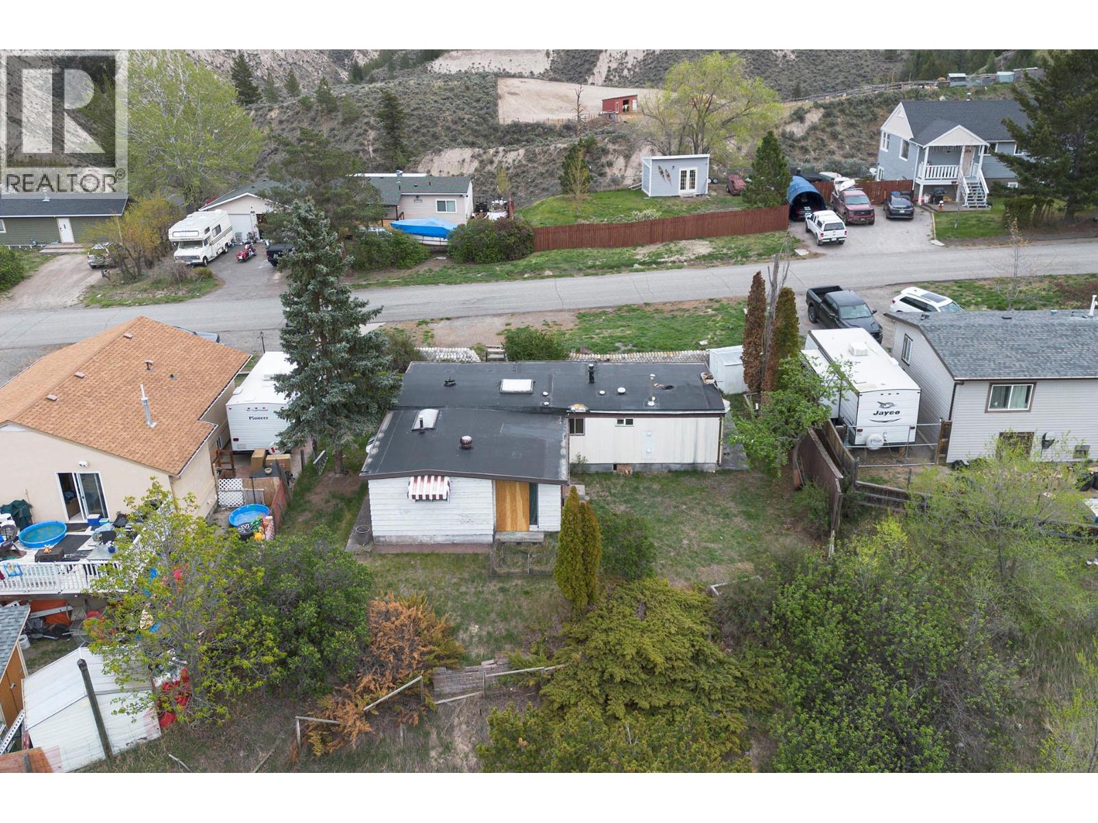  861 KLAHANIE Drive, Kamloops