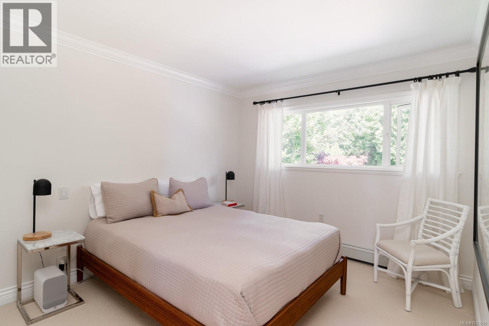 Spacious guest bedroom