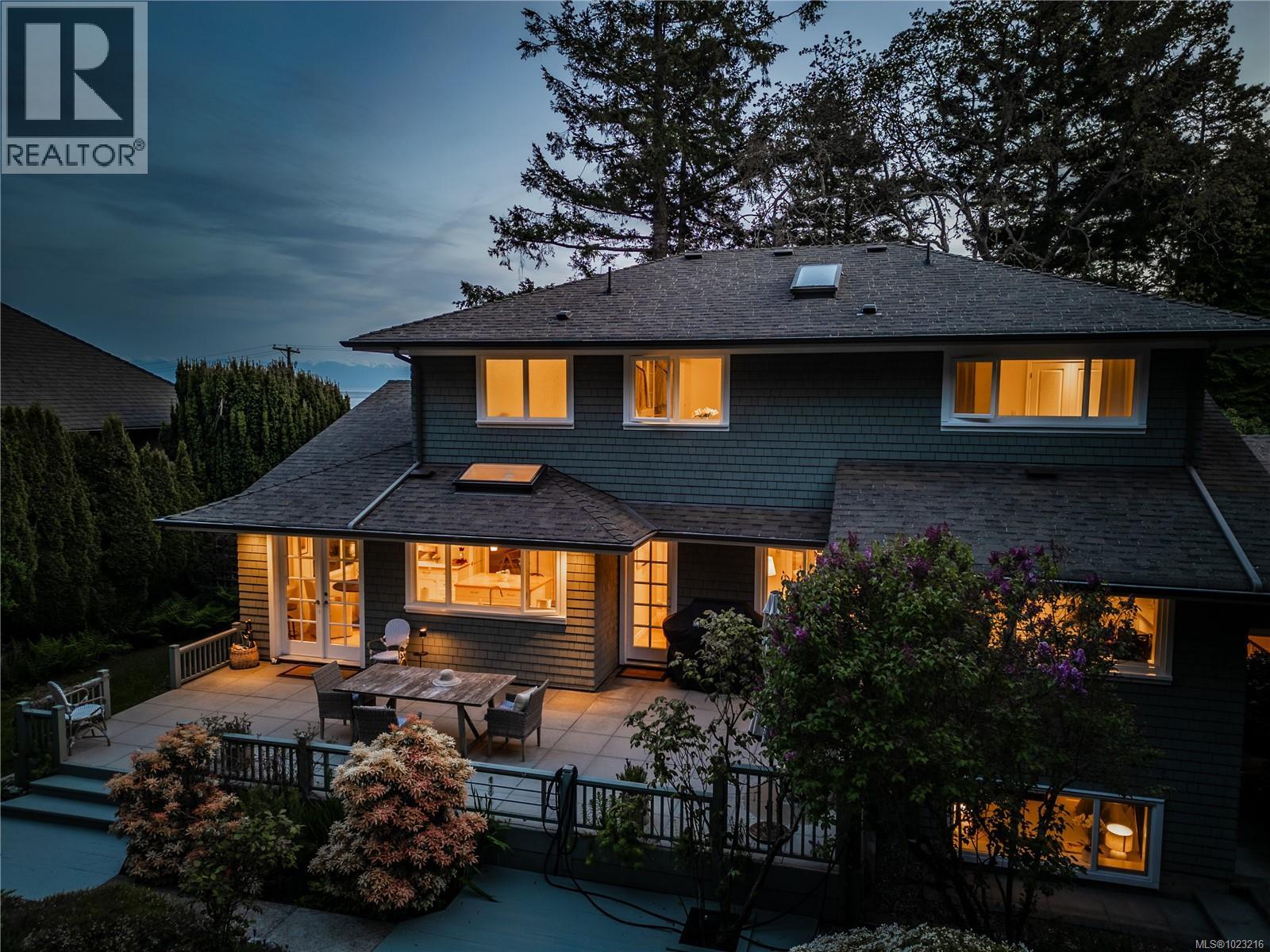 2944 Tudor Ave - 40