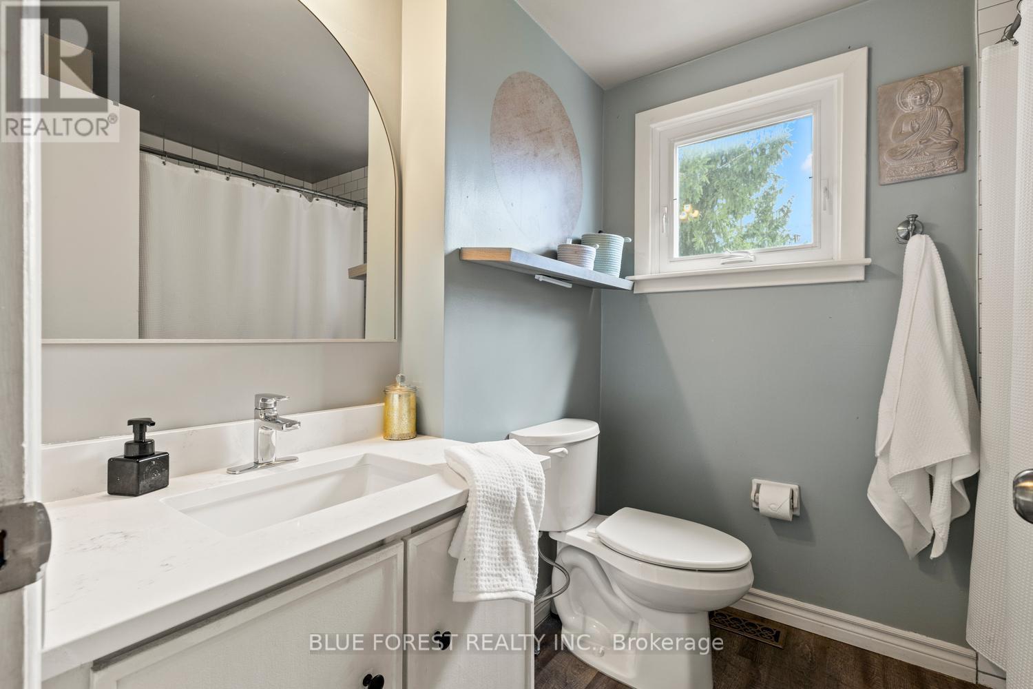 3 LACEY CRESCENT - 23