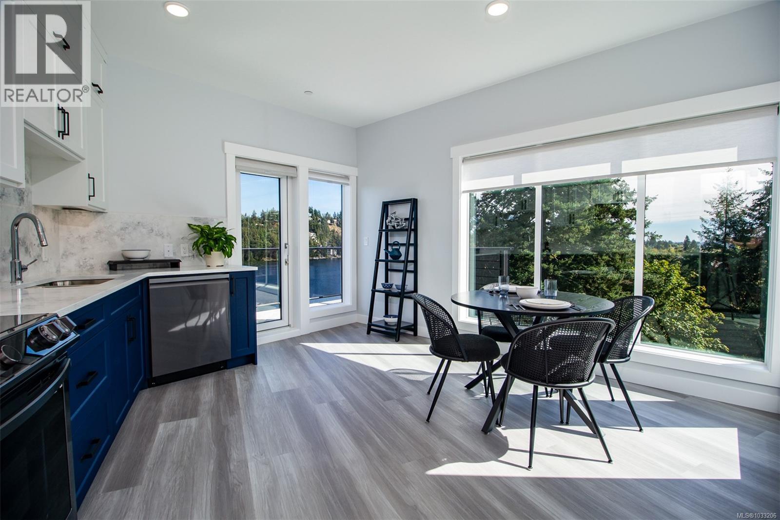 #301 4474 Wellington Rd - 13