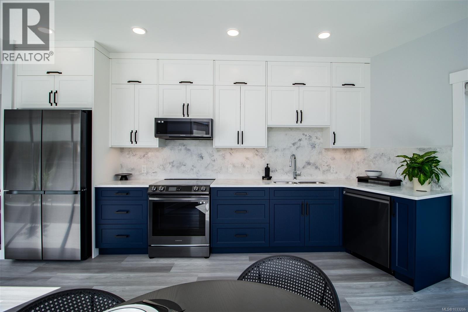 #301 4474 Wellington Rd - 14