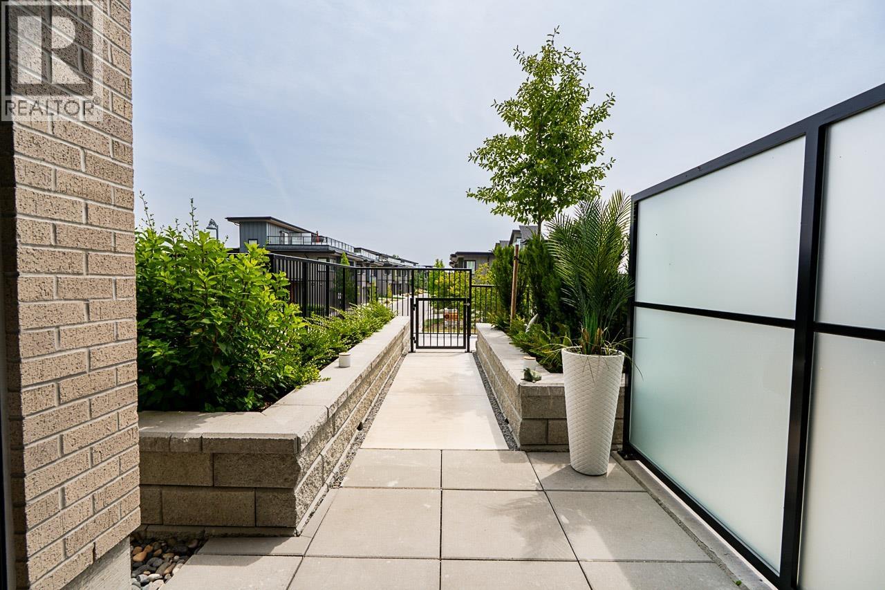 #105-2431 RABBIT Drive, Tsawwassen