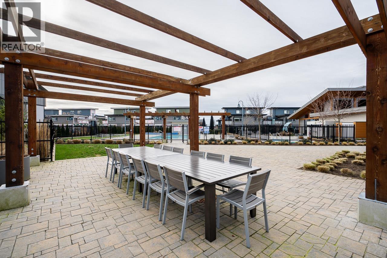 #105-2431 RABBIT Drive, Tsawwassen