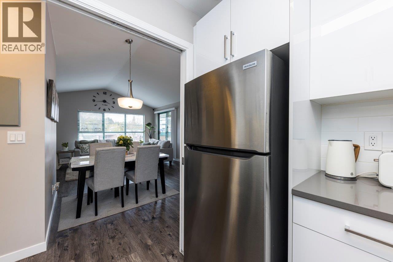 16 3200 WESTWOOD STREET, Port Coquitlam