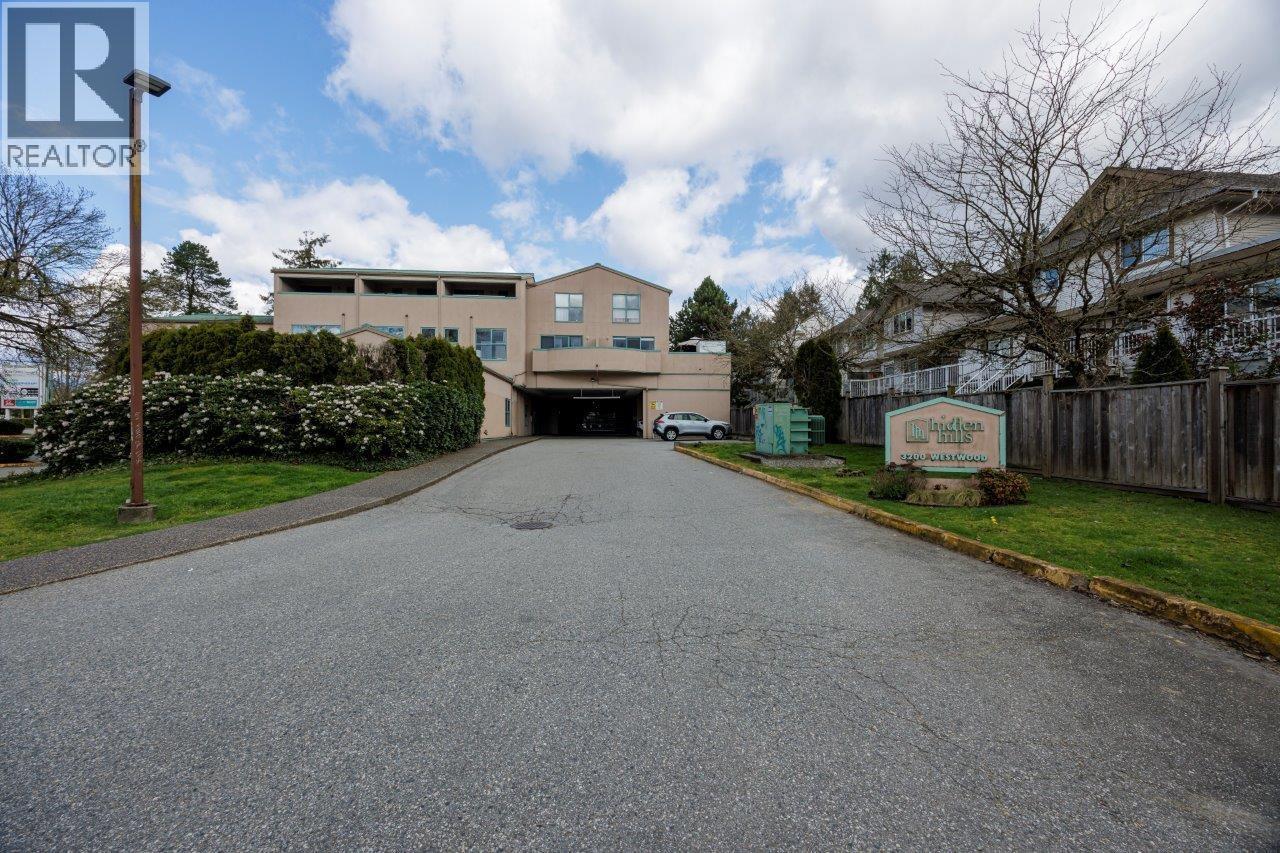 16 3200 WESTWOOD STREET, Port Coquitlam