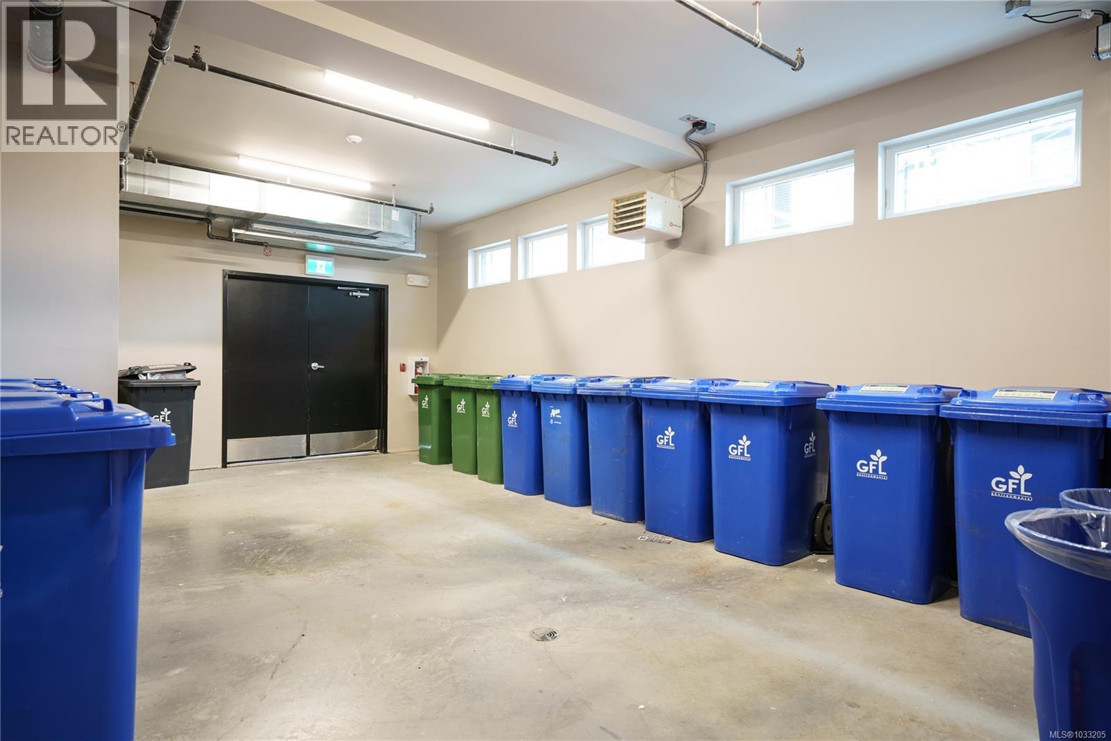 #210 629 Speed Ave - 19