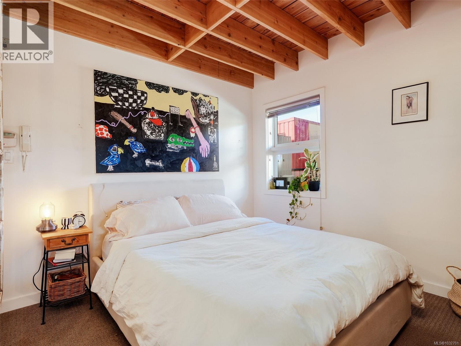 301 1315 Waddington Alley, Victoria