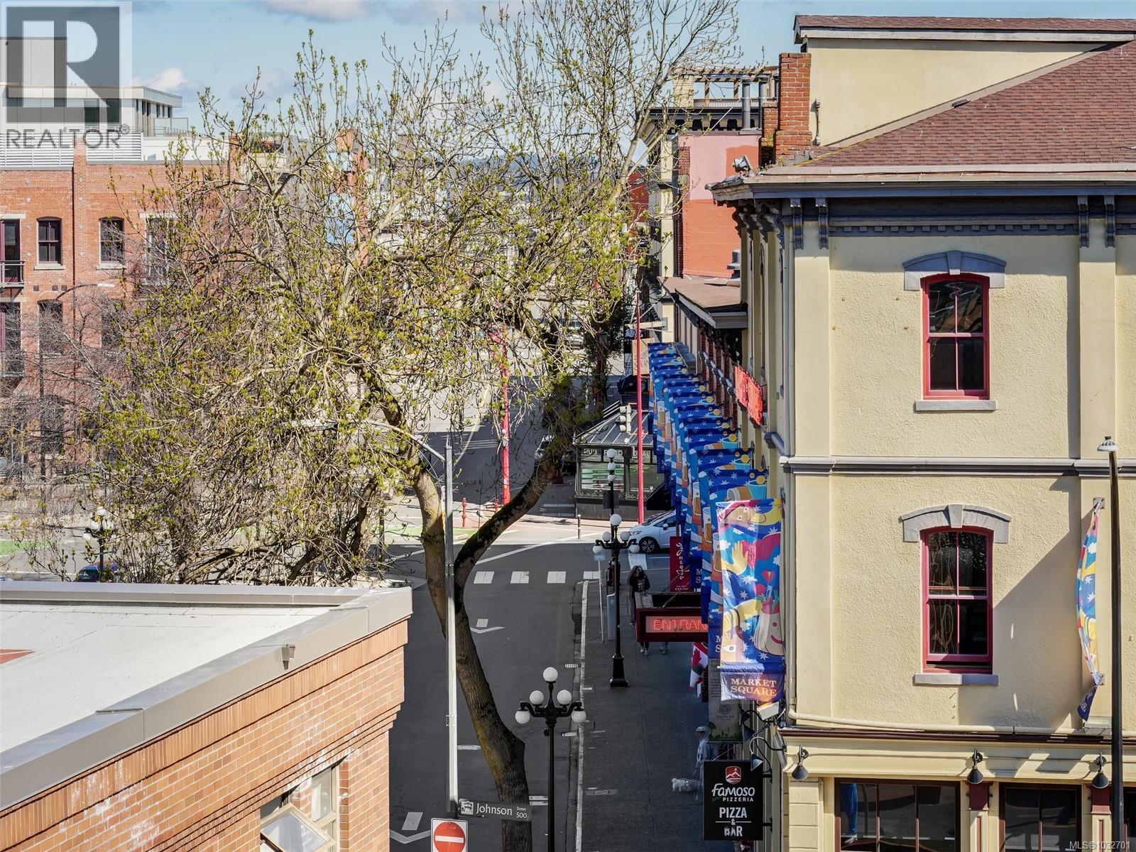 301 1315 Waddington Alley, Victoria