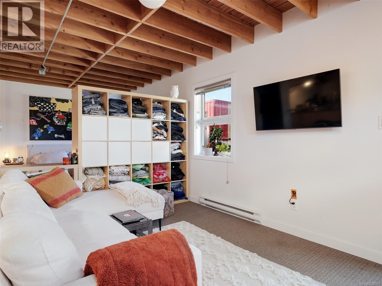 301 1315 Waddington Alley, Victoria