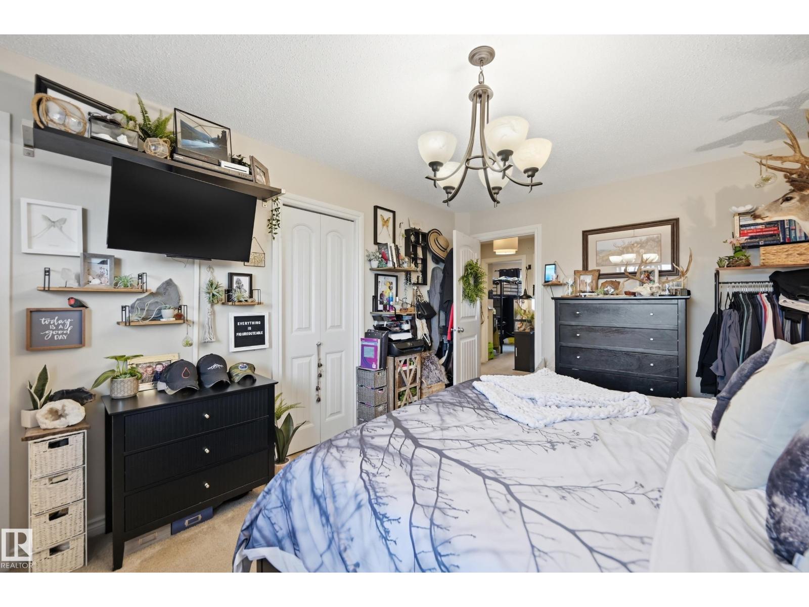 4 PETER ST, Spruce Grove