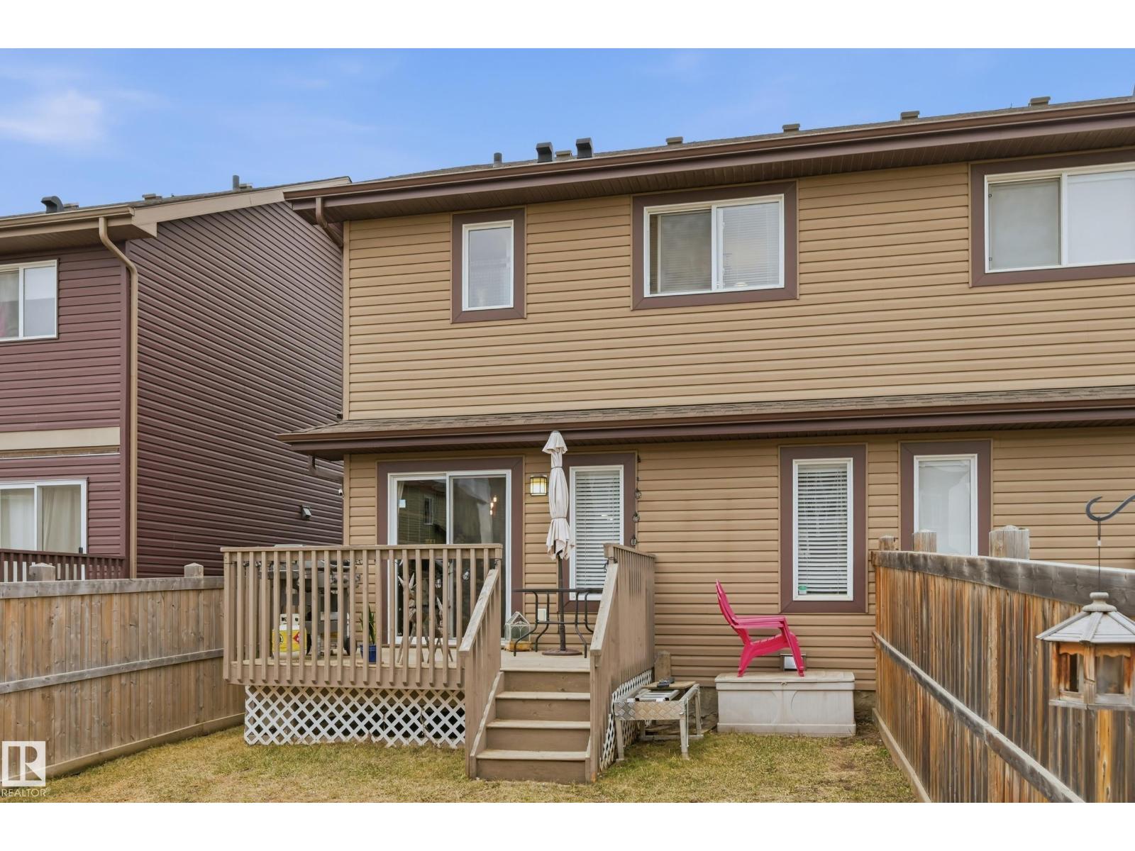 4 PETER ST, Spruce Grove