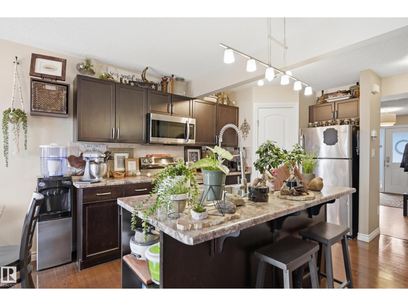 4 PETER ST, Spruce Grove