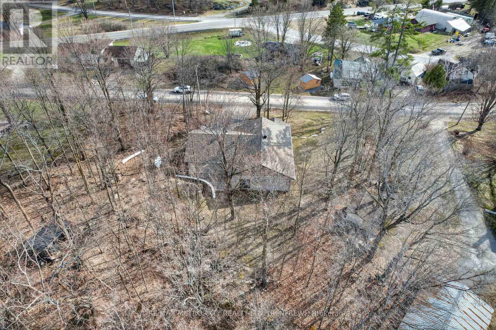 19 PALLEN ROAD - 32