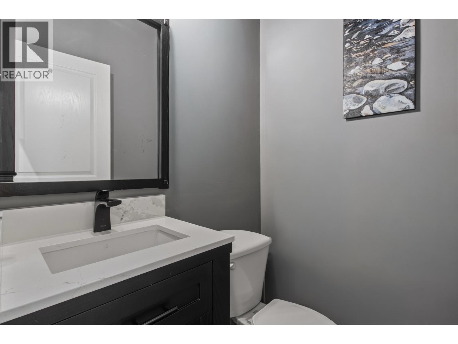 12 1800 MAMQUAM ROAD, Squamish