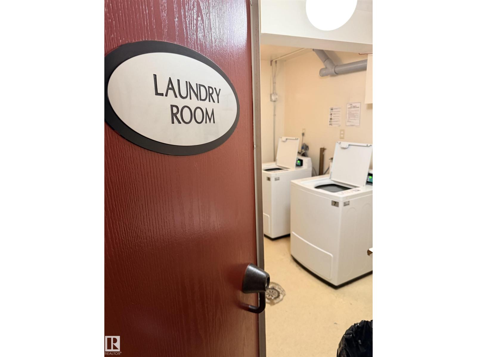 #202 3610 43 AV NW, Edmonton