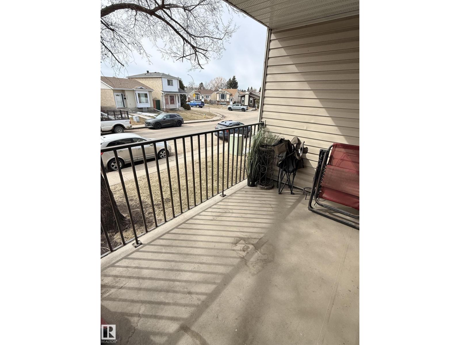 #202 3610 43 AV NW, Edmonton