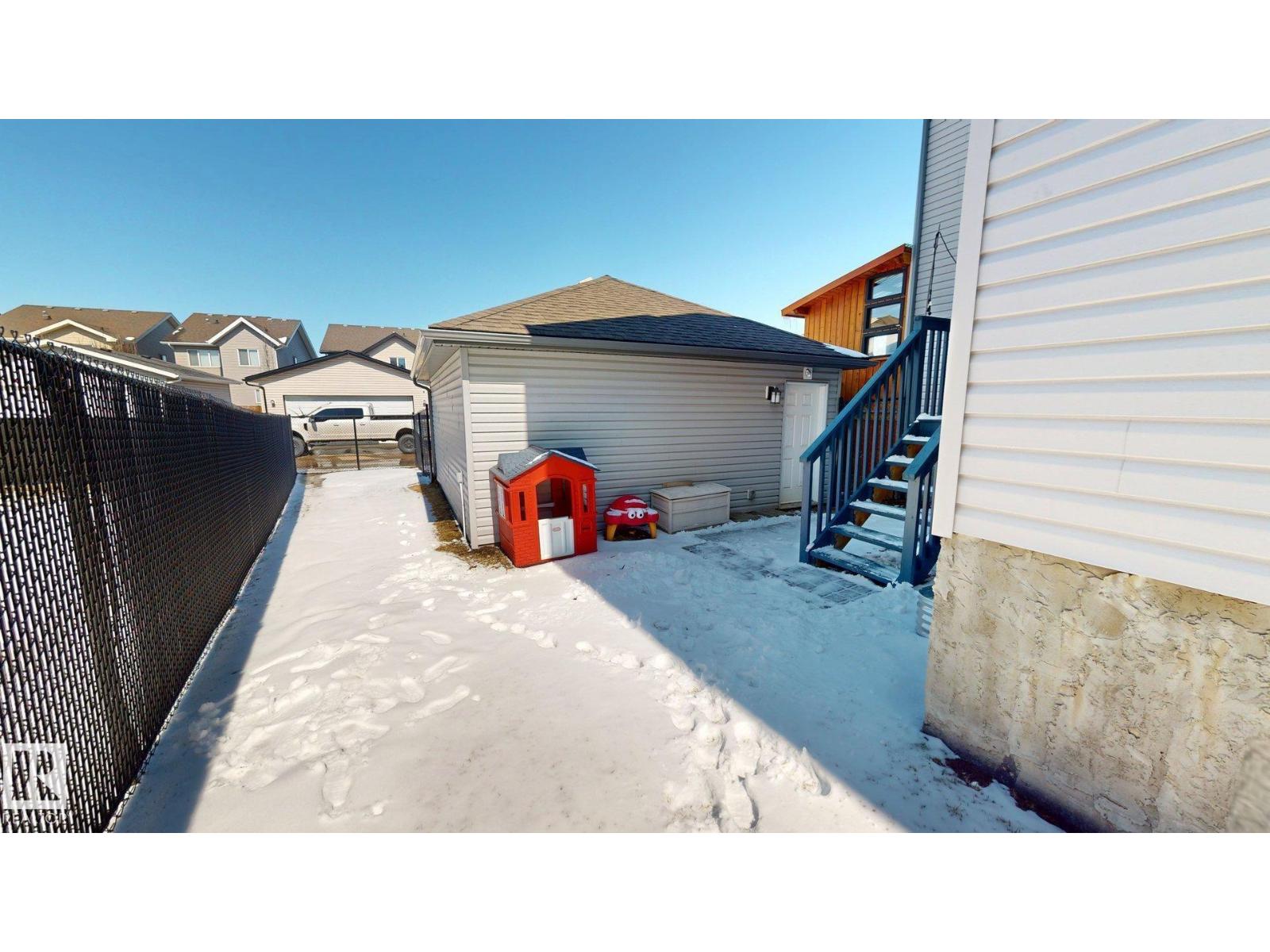 30 Sierra WD, Fort Saskatchewan