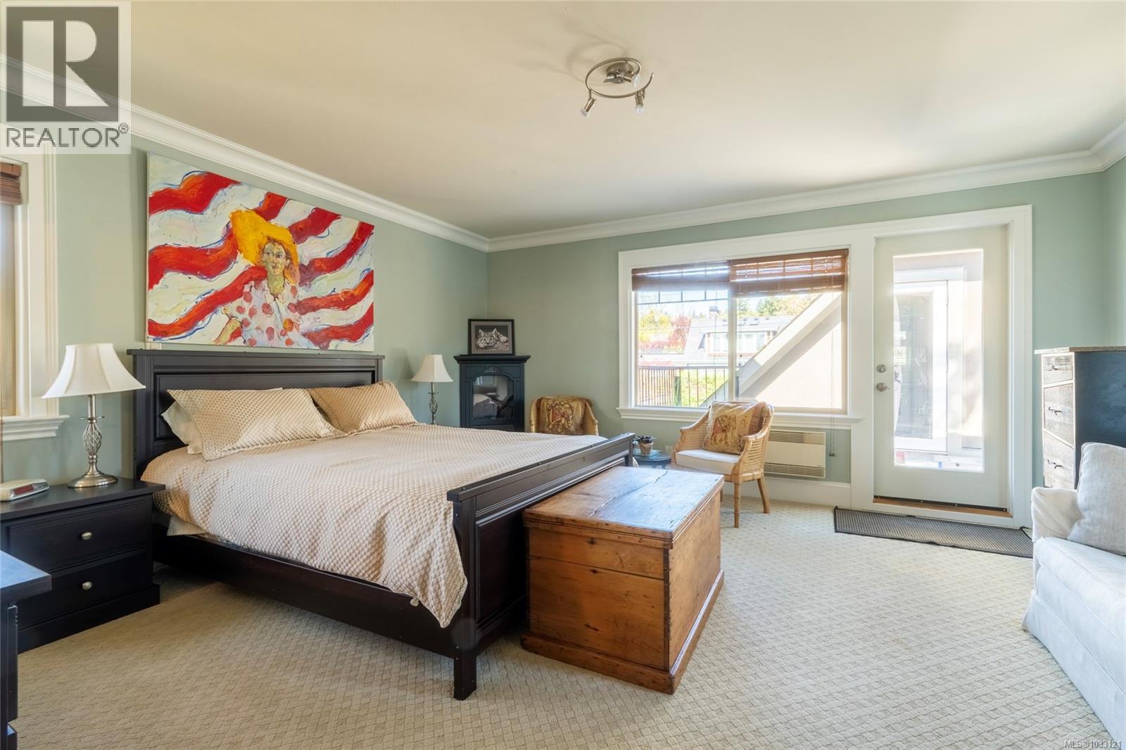  10646 Madrona Drive, North Saanich