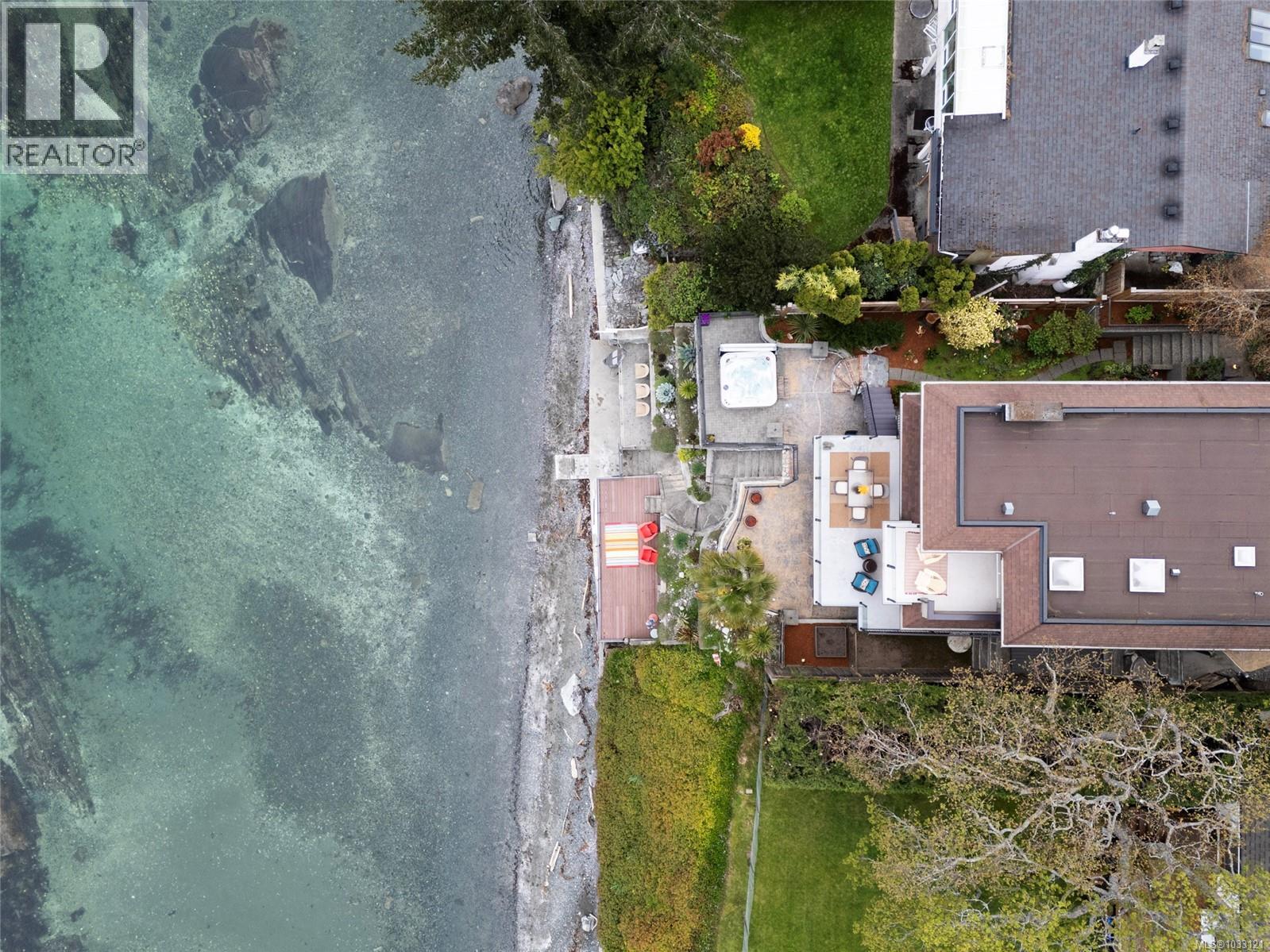  10646 Madrona Drive, North Saanich