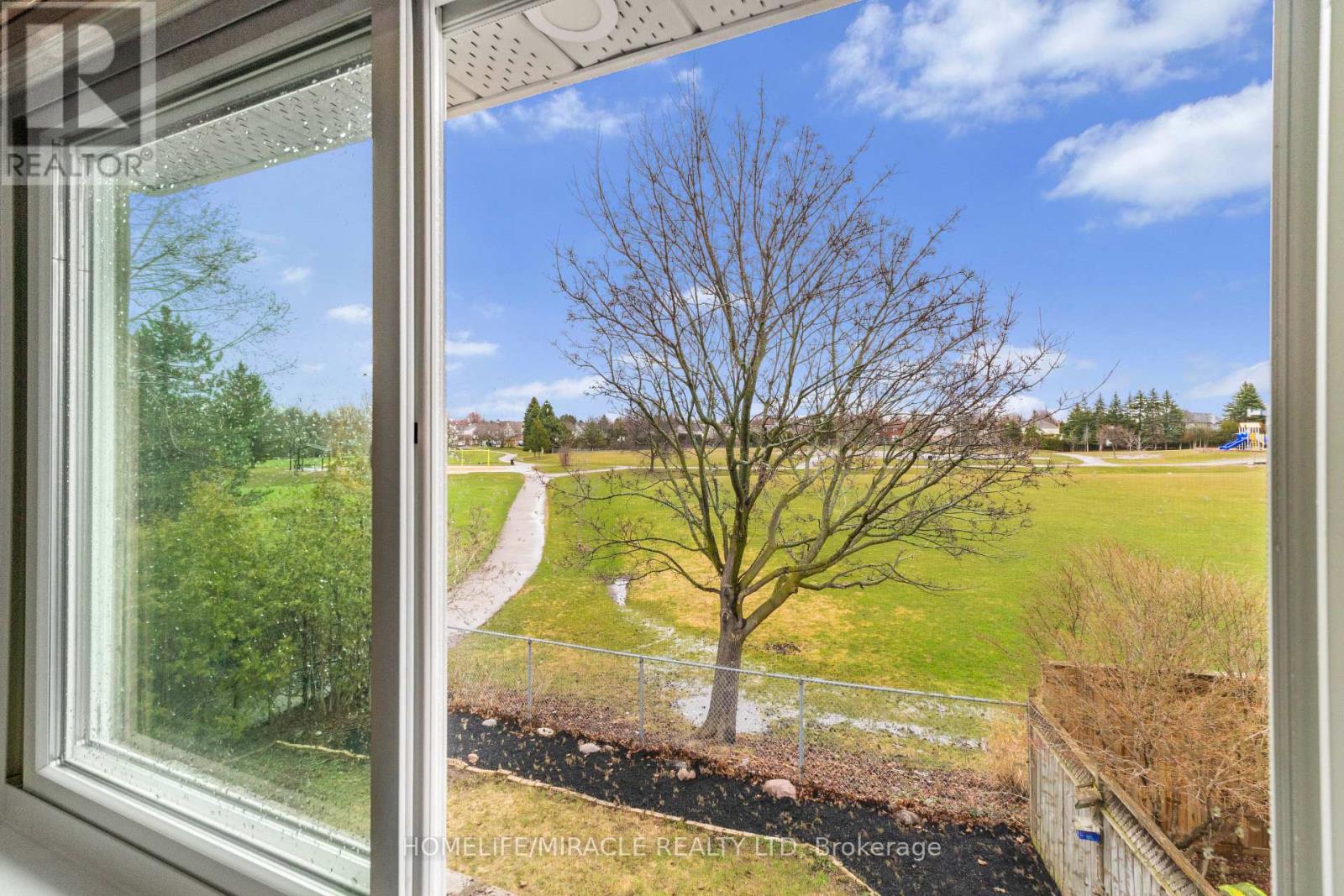 33 AUBURN LANE - 26