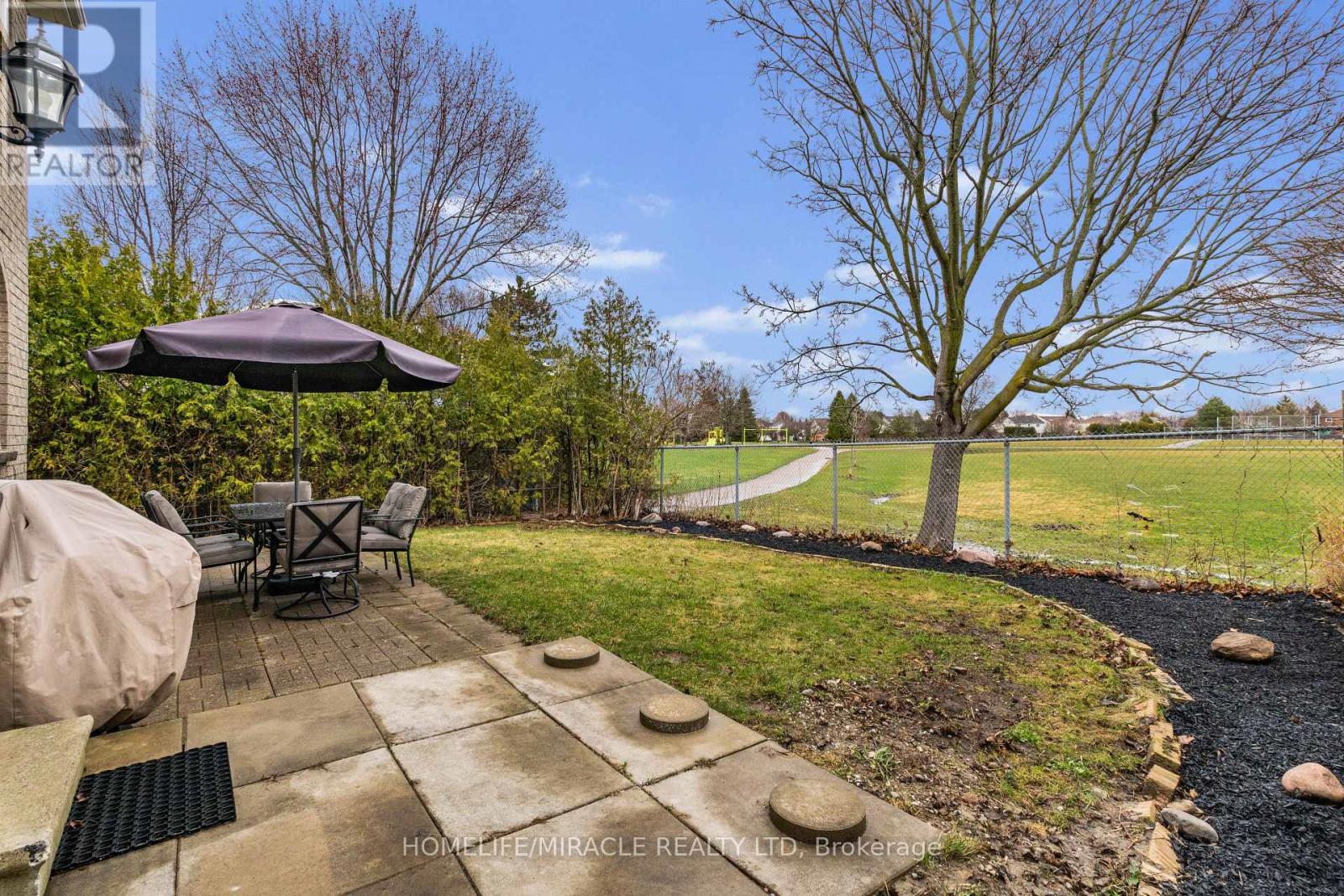33 AUBURN LANE - 46