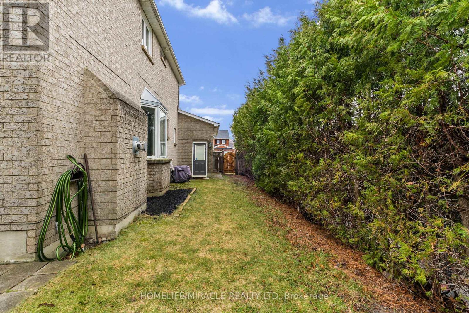 33 AUBURN LANE - 45