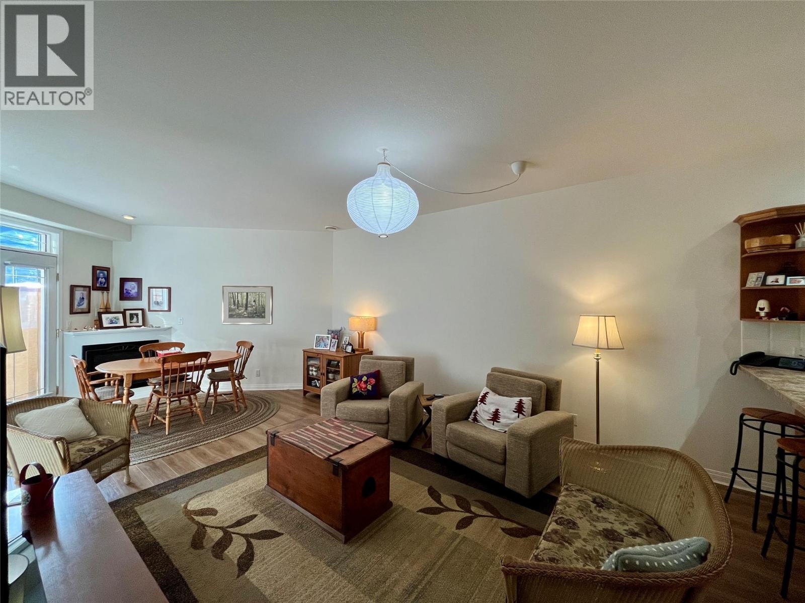 #32 714 Riverside Avenue Unit# 32 - 11