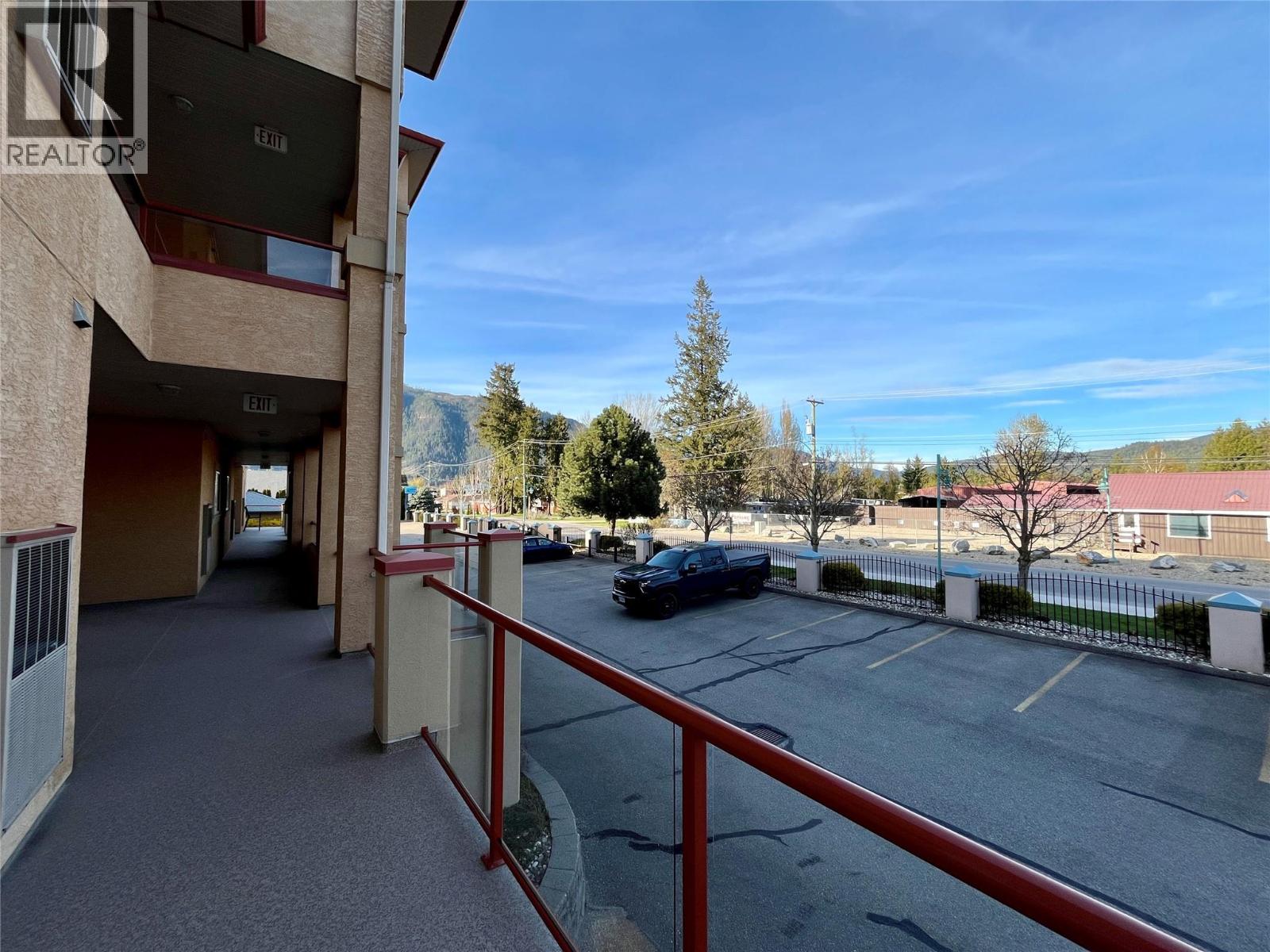 #32 714 Riverside Avenue Unit# 32 - 34