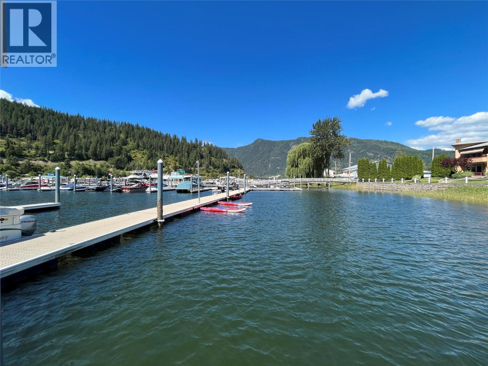 #32 714 Riverside Avenue Unit# 32 - 53