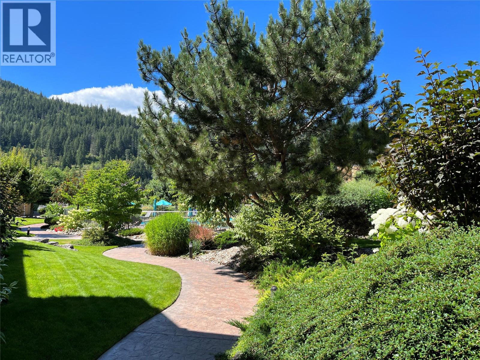 #32 714 Riverside Avenue Unit# 32 - 57