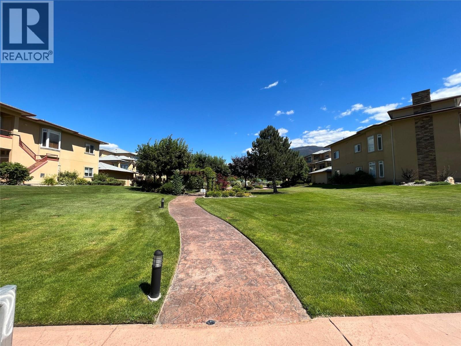 #32 714 Riverside Avenue Unit# 32 - 63