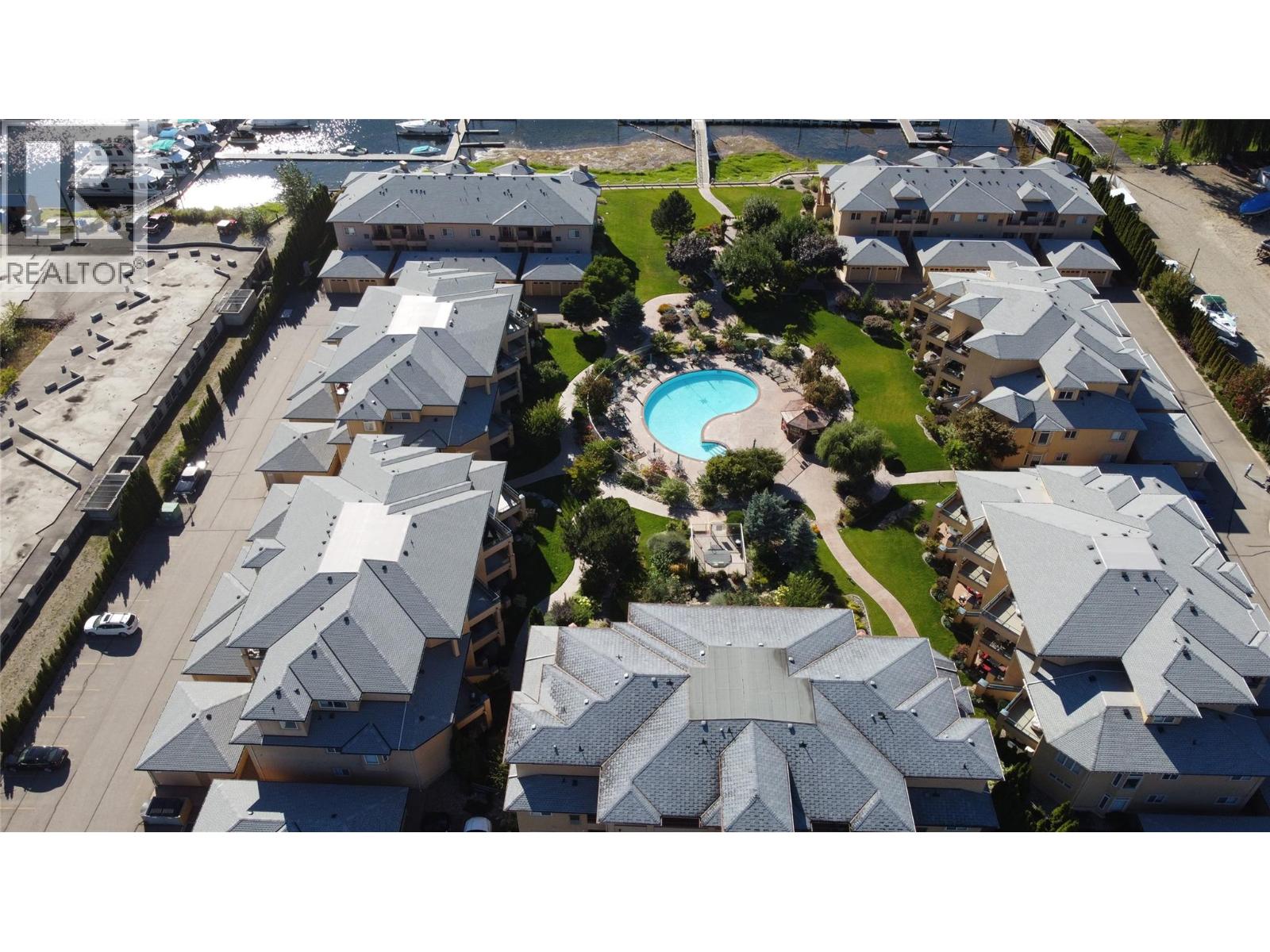 #32 714 Riverside Avenue Unit# 32 - 67