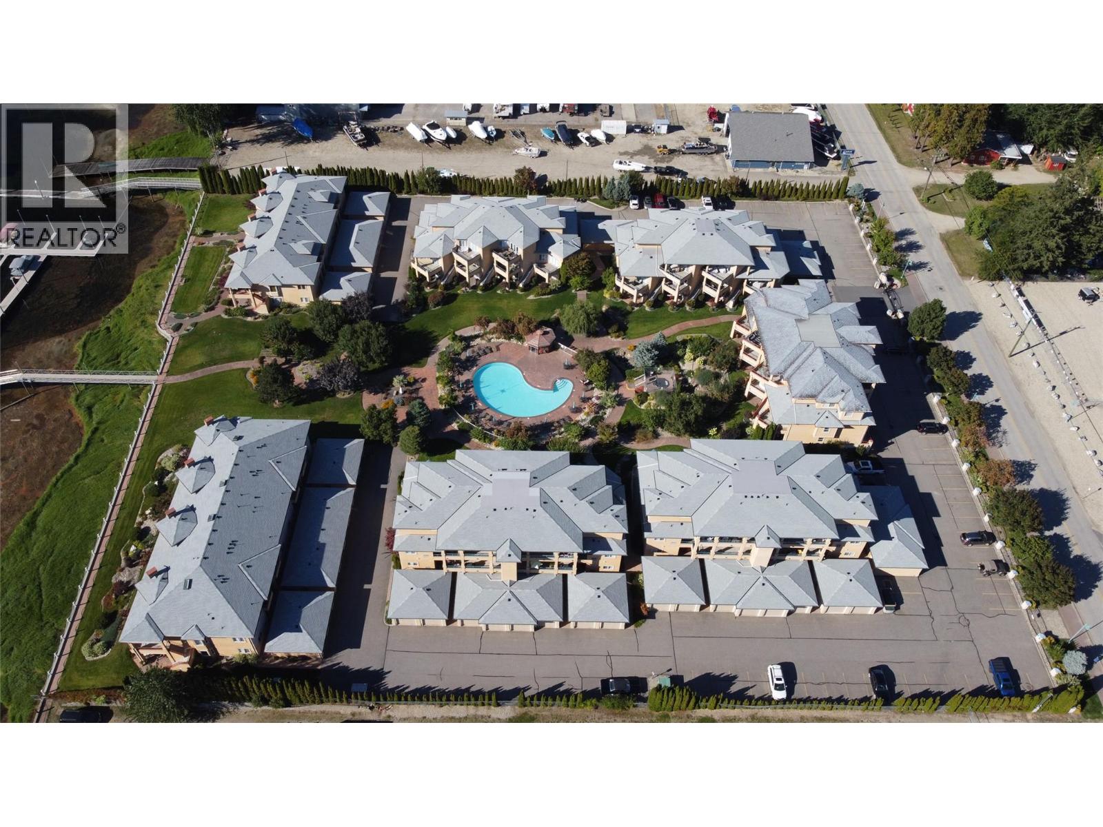 #32 714 Riverside Avenue Unit# 32 - 68