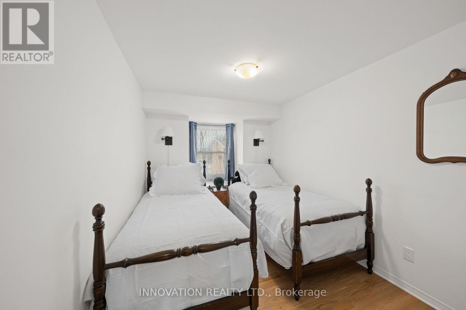 #22 920 DYNES ROAD - 21