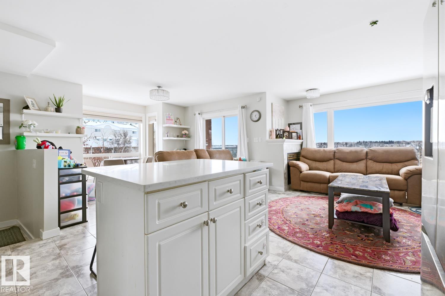 #115 10105 95 ST NW, Edmonton