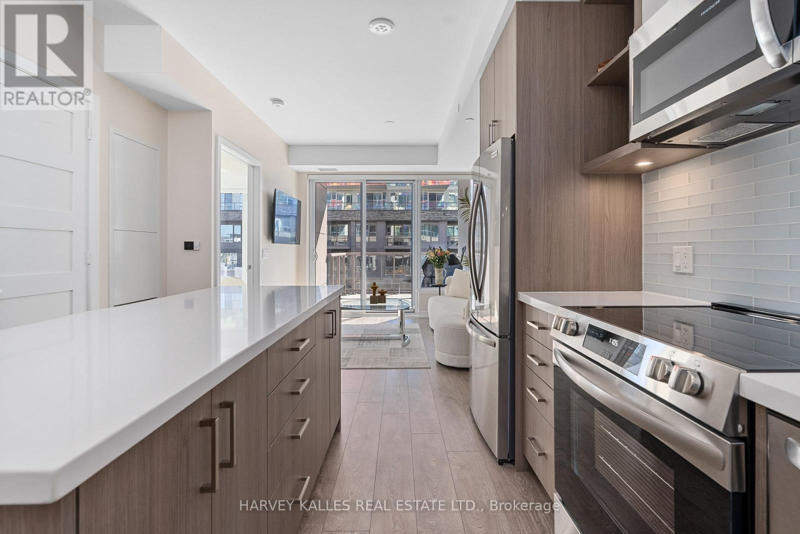 #243 333 SUNSEEKER AVENUE - 18