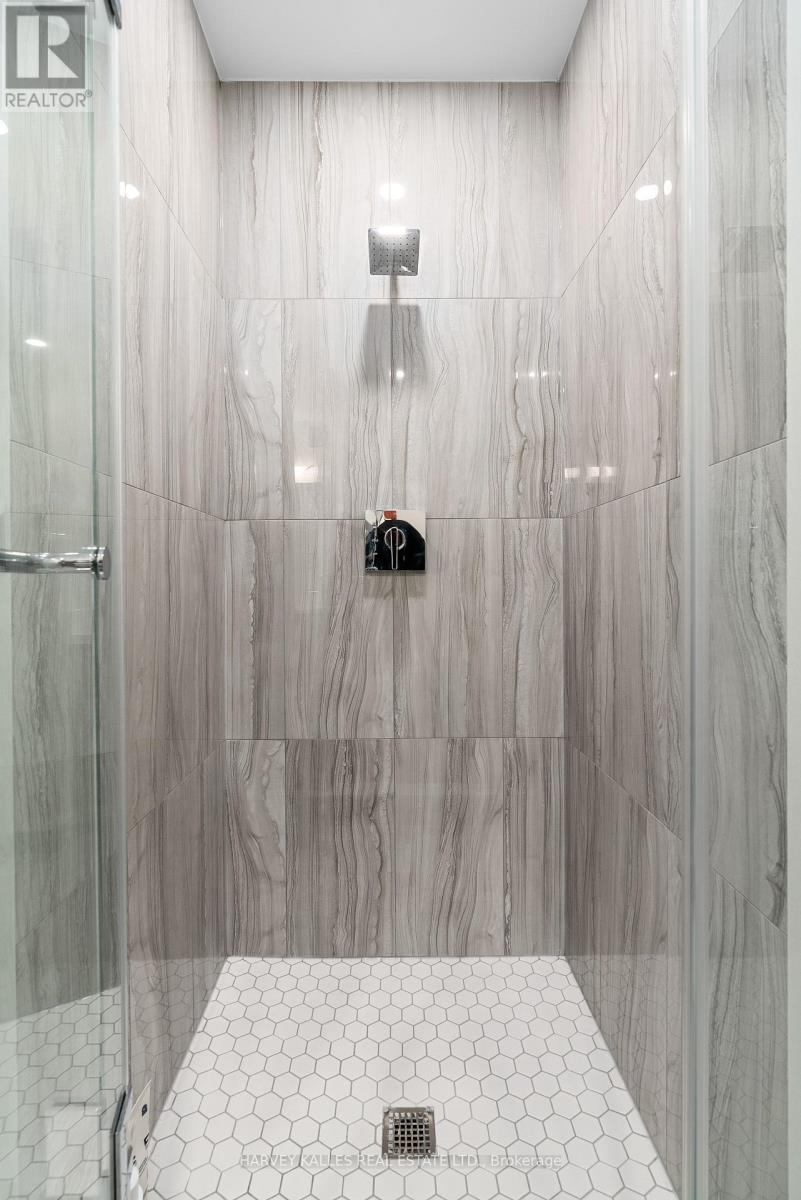#243 333 SUNSEEKER AVENUE - 23