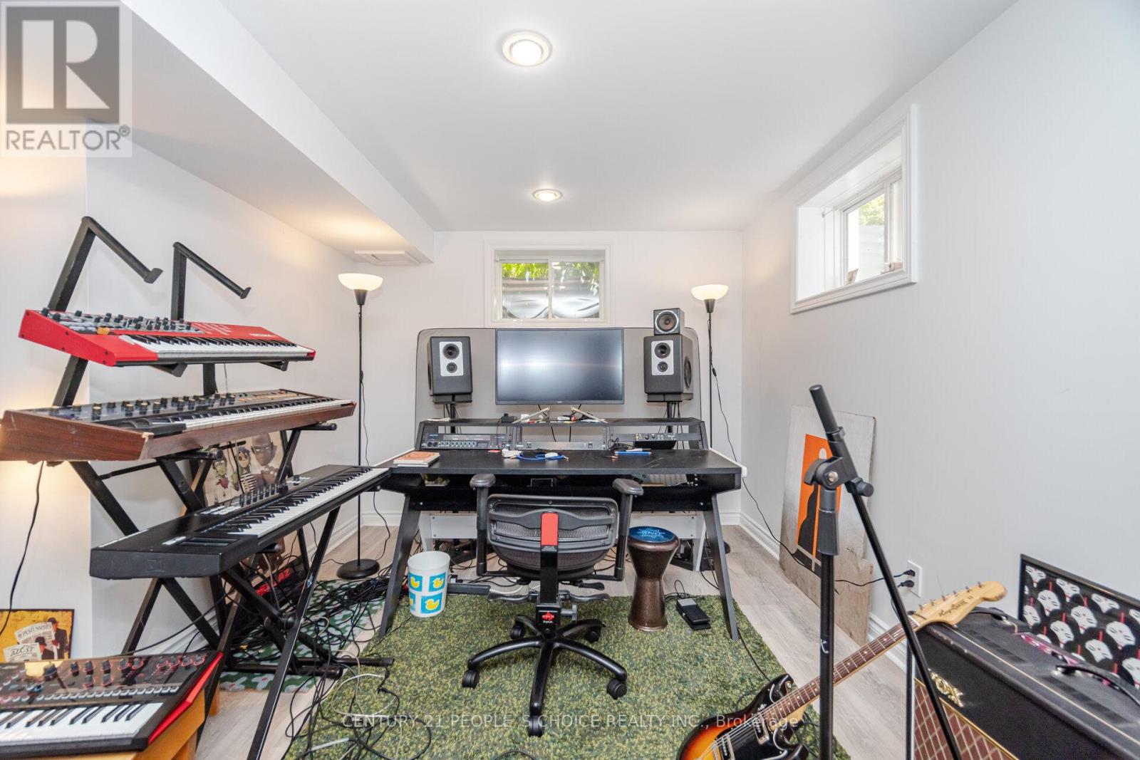 #17 1448 NIAGARA STONE ROAD - 33