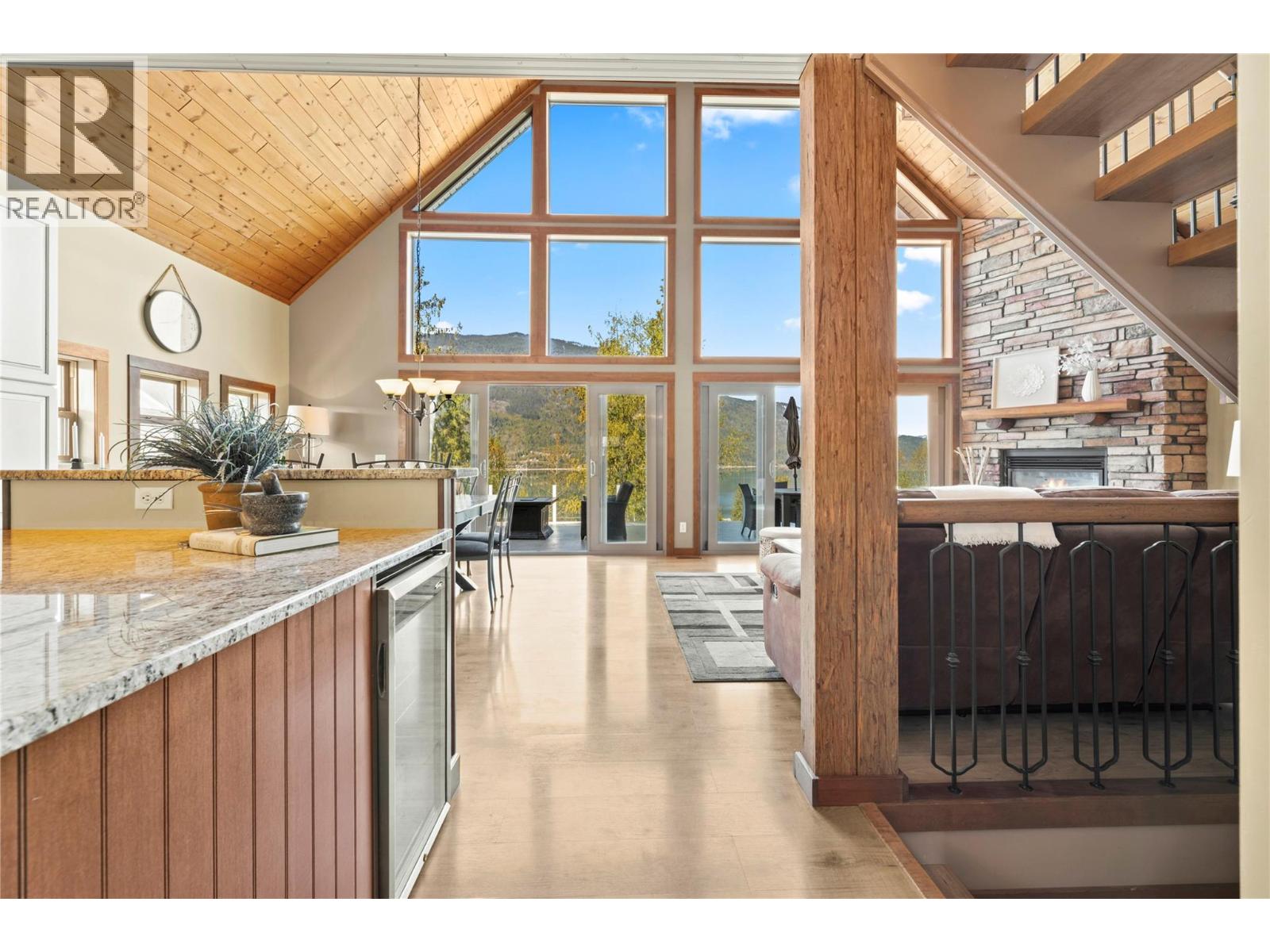 #73 6421 Eagle Bay Road - 18