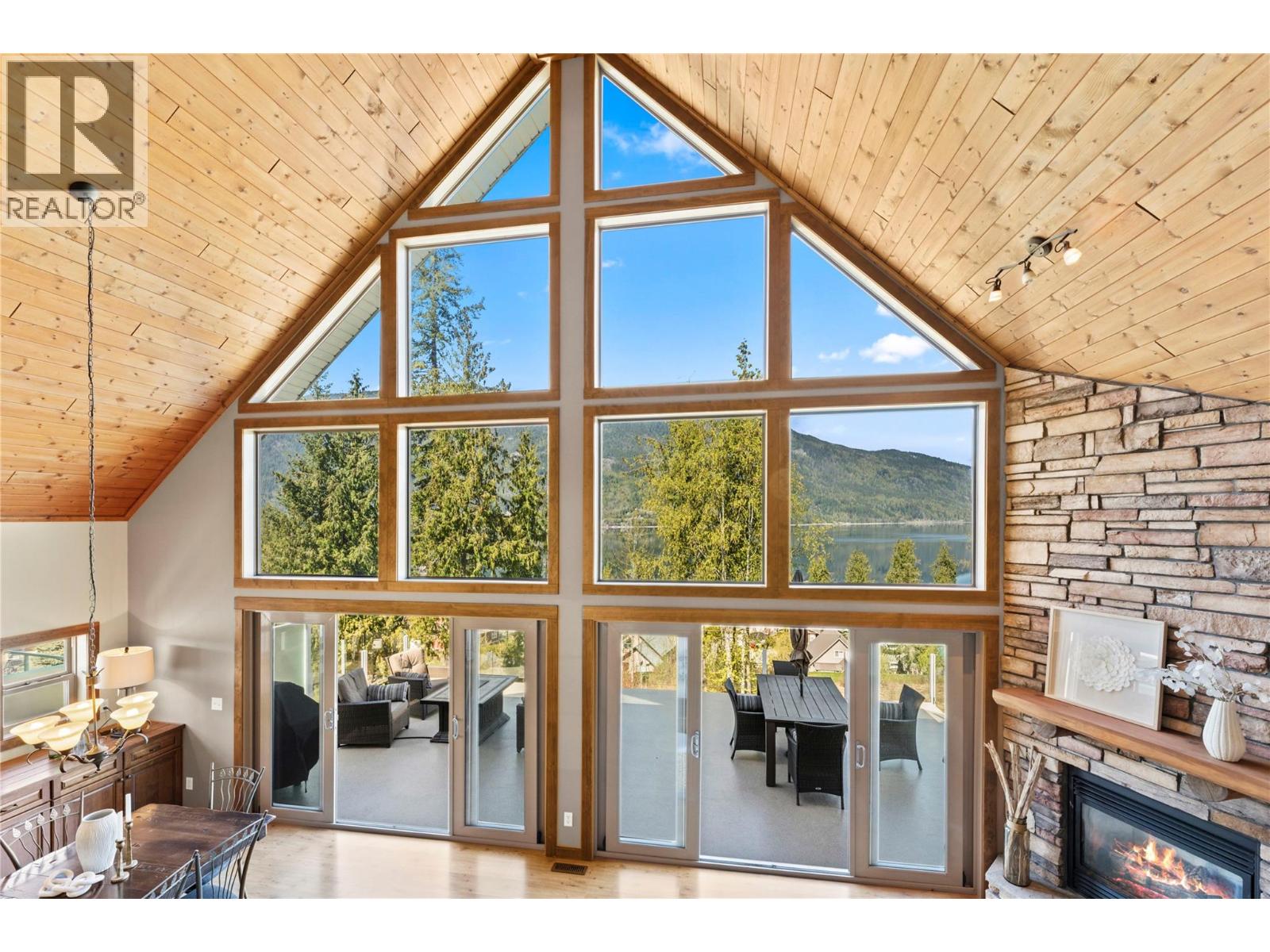 #73 6421 Eagle Bay Road - 20