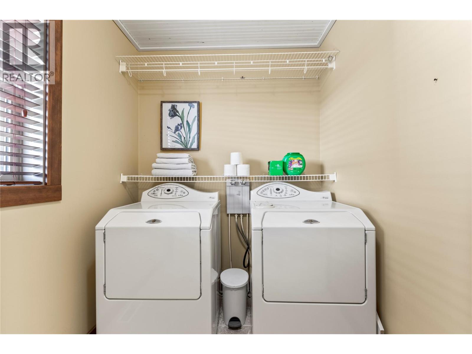 #73 6421 Eagle Bay Road - 27