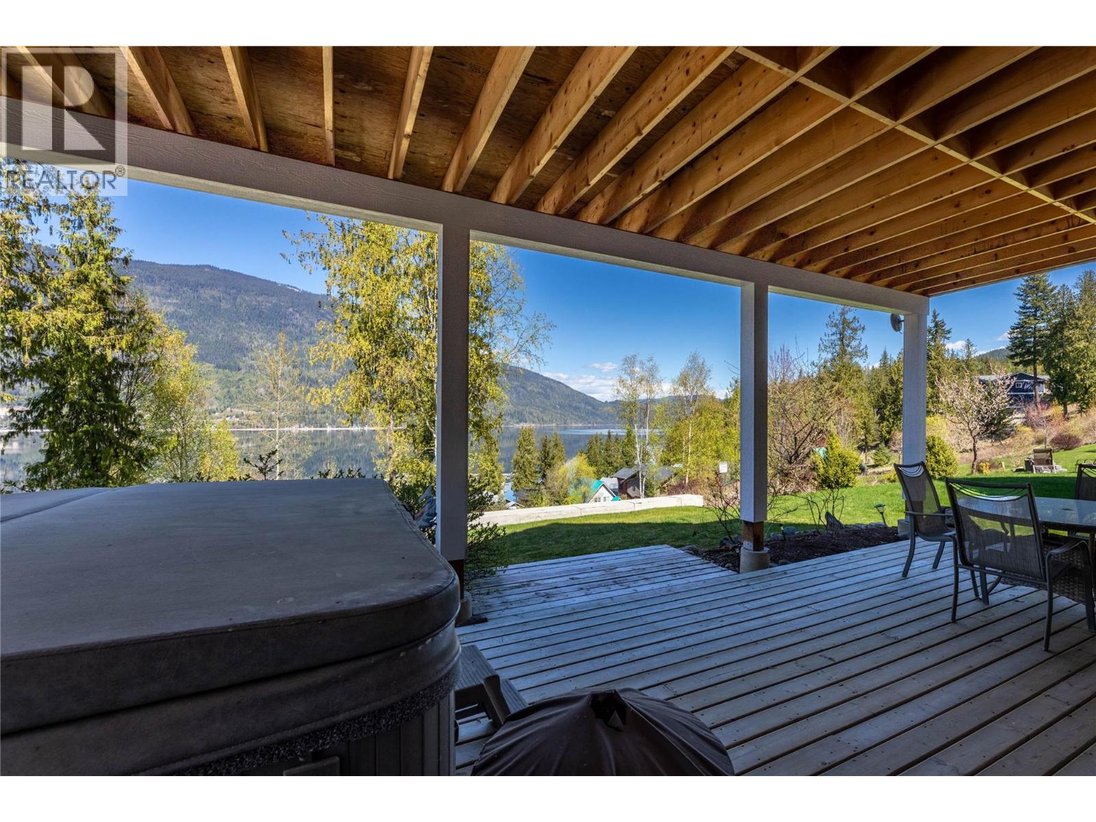 #73 6421 Eagle Bay Road - 40