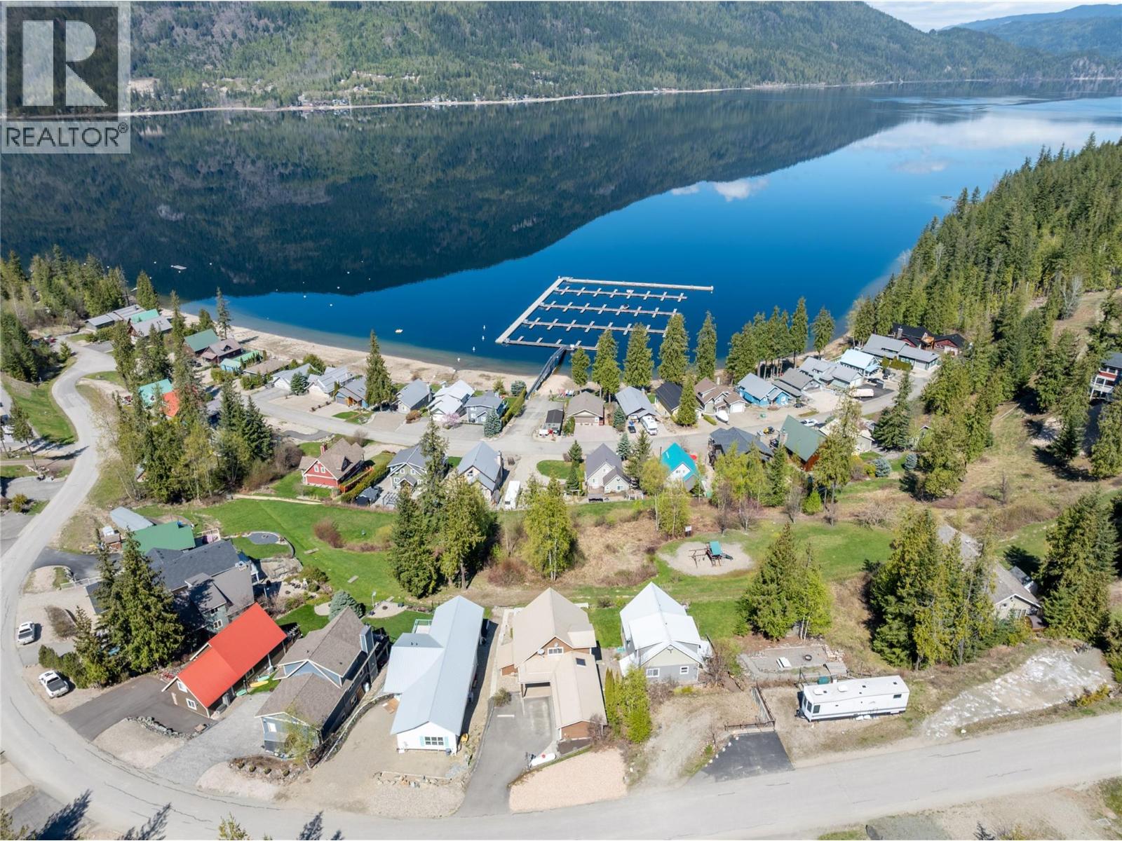 #73 6421 Eagle Bay Road - 64