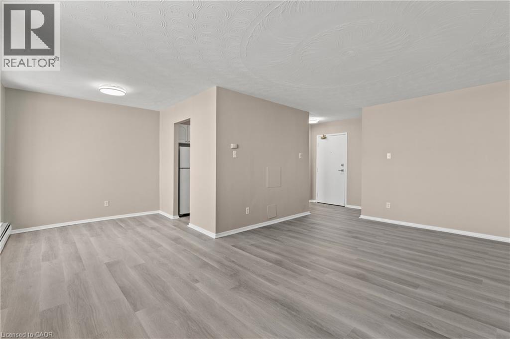 359 GENEVA Street Unit# 1004, St. Catharines, Ontario, L2N2G5 — Photo 8