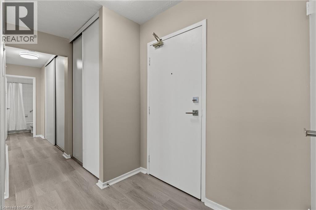 359 GENEVA Street Unit# 1004, St. Catharines, Ontario, L2N2G5 — Photo 6