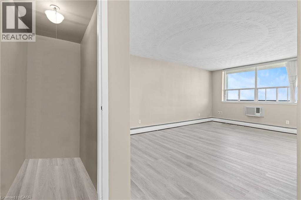 359 GENEVA Street Unit# 1004, St. Catharines, Ontario, L2N2G5 — Photo 22