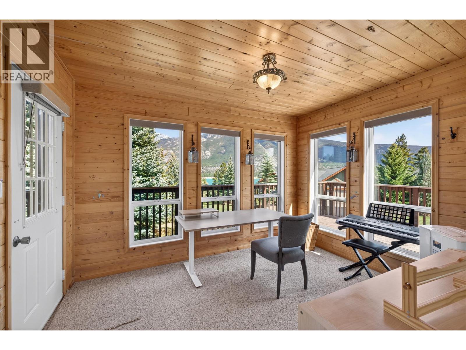 4484 Spruce Bay - 25