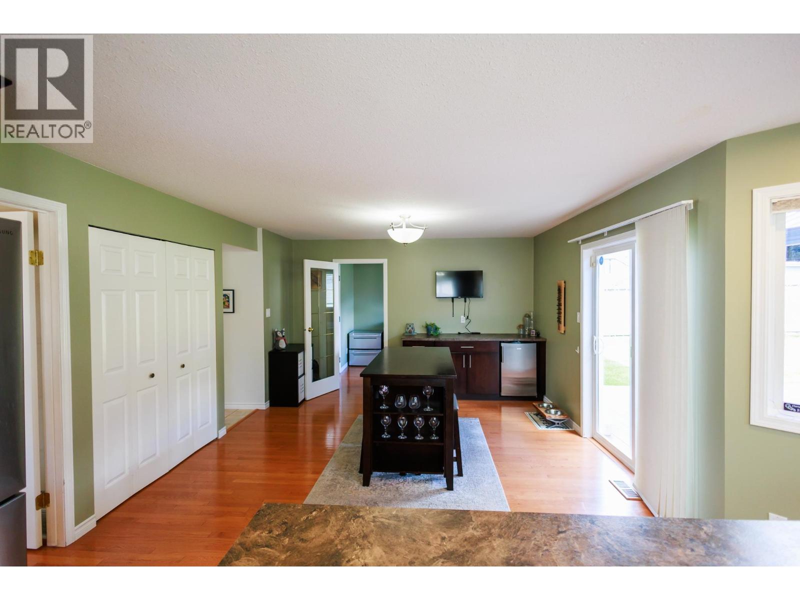 3808 DEJONG CRESCENT - 12